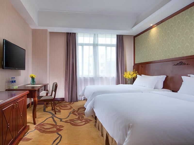 Vienna Hotel Shiqiao Metro Station Kanton Exterior foto